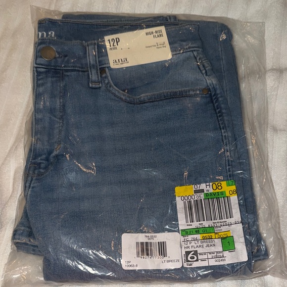 a.n.a Denim - a.n.a 12P Light Wash Blue Flare Leg, High Rise Jeans NIP